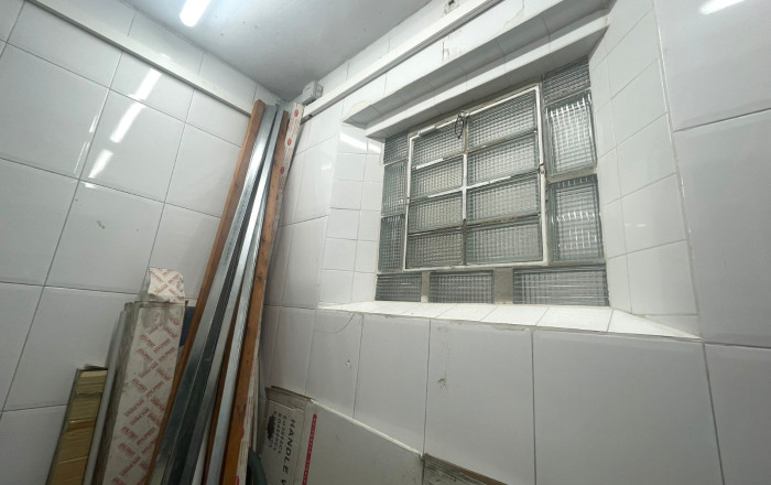 Venta - Local comercial -
Barcelona - Guinardo