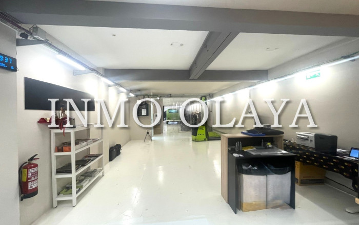 Venta - Local comercial -
Barcelona - Guinardo