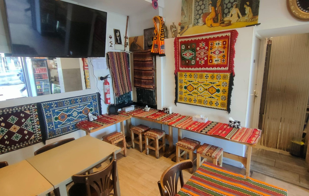 Traspaso - Restaurante -
Barcelona - Nou Barris