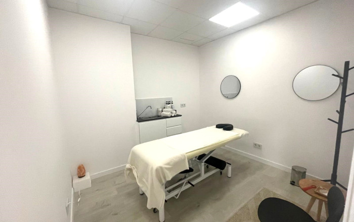 Venta - Local comercial -
Barcelona - Les corts