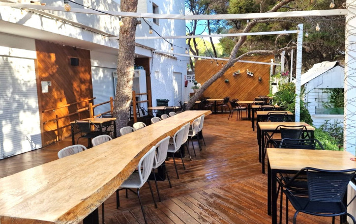 Sale - Bar Restaurante -
Formentera