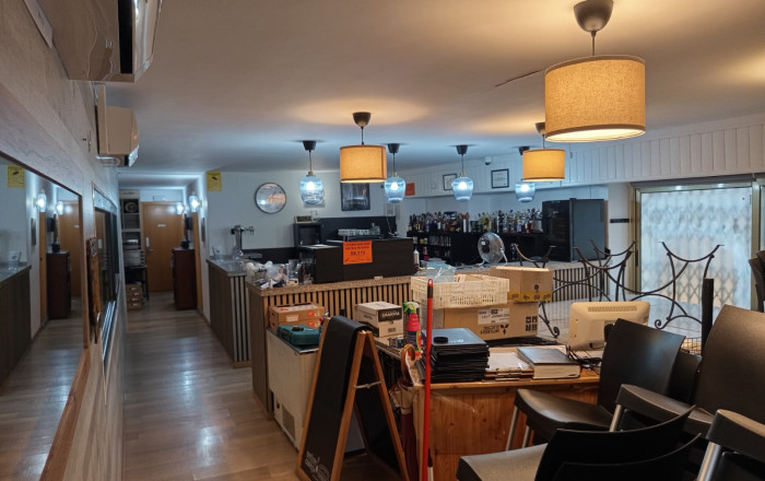 Traspaso - Bar Restaurante -
Roda de Bar&agrave;