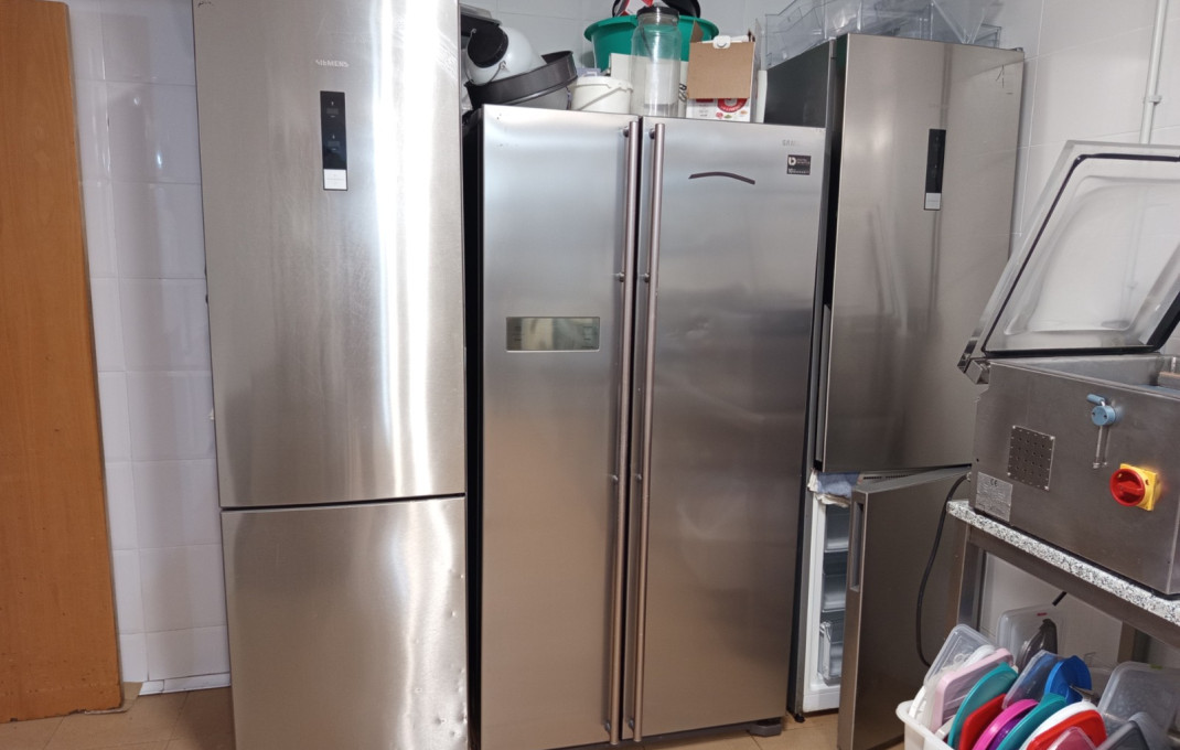 Traspaso - Bar Restaurante -
Roda de Bar&agrave;