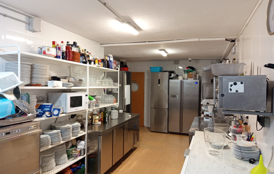 Traspaso - Bar Restaurante -
Roda de Bar&agrave;