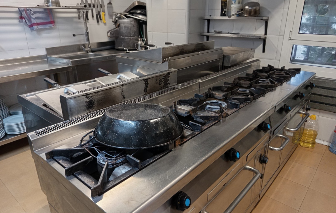 Traspaso - Bar Restaurante -
Roda de Bar&agrave;