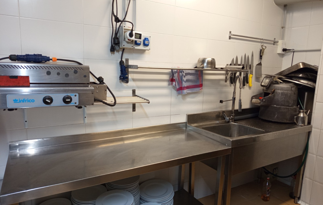 Traspaso - Bar Restaurante -
Roda de Bar&agrave;