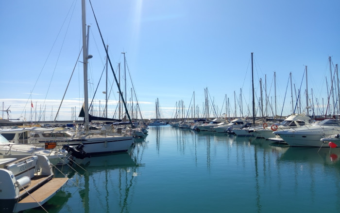 Venta - Bar Restaurante -
Roda de Bar&agrave;