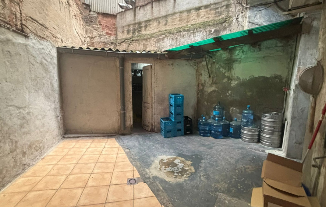 Transfer - Restaurant -
Barcelona - Poblenou