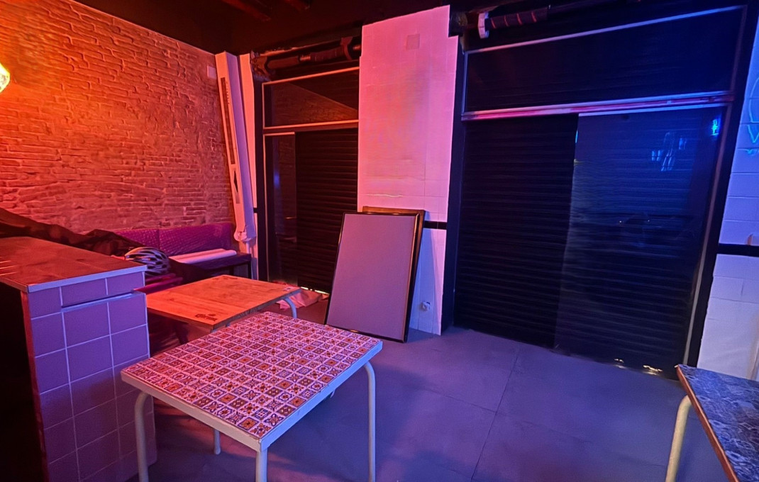 Transfer - Restaurant -
Barcelona - Poblenou