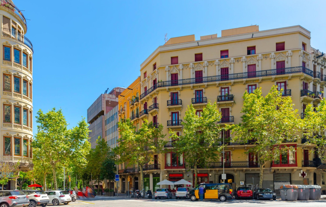Sale - Piso -
Barcelona - Ciutat Vella