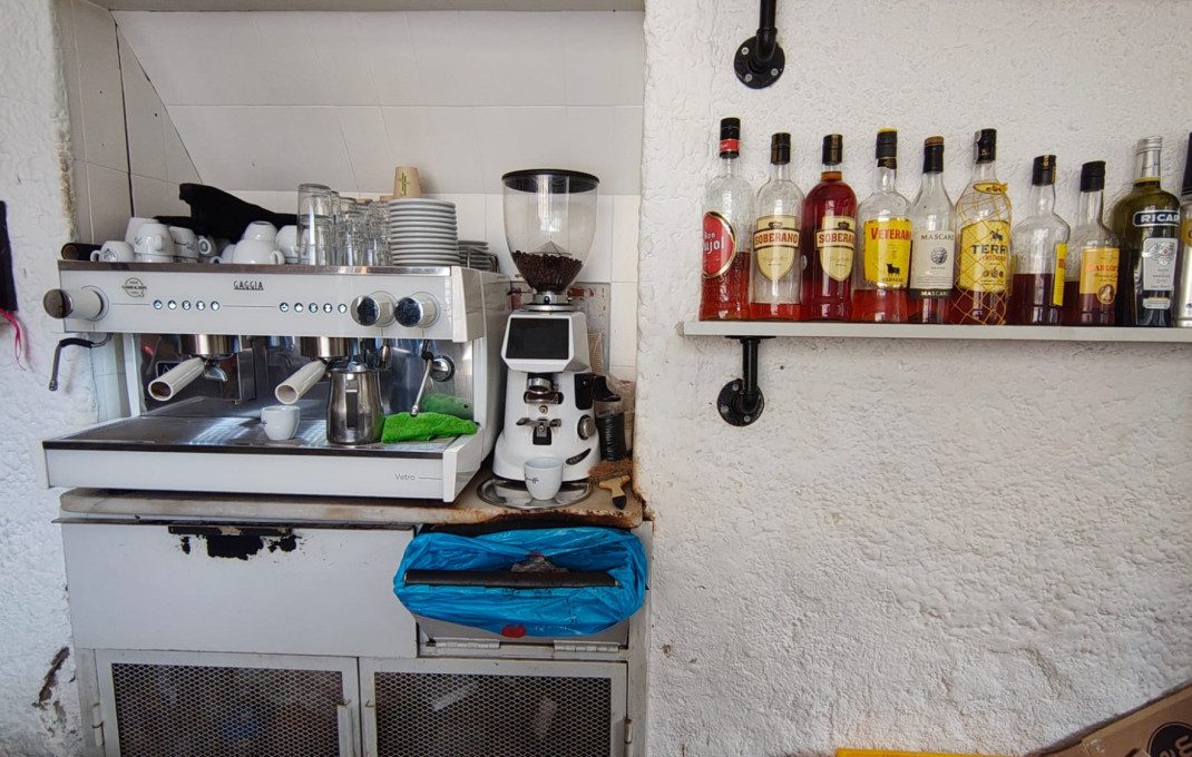 Traspaso - Licencia C2 -
Barcelona - Clot