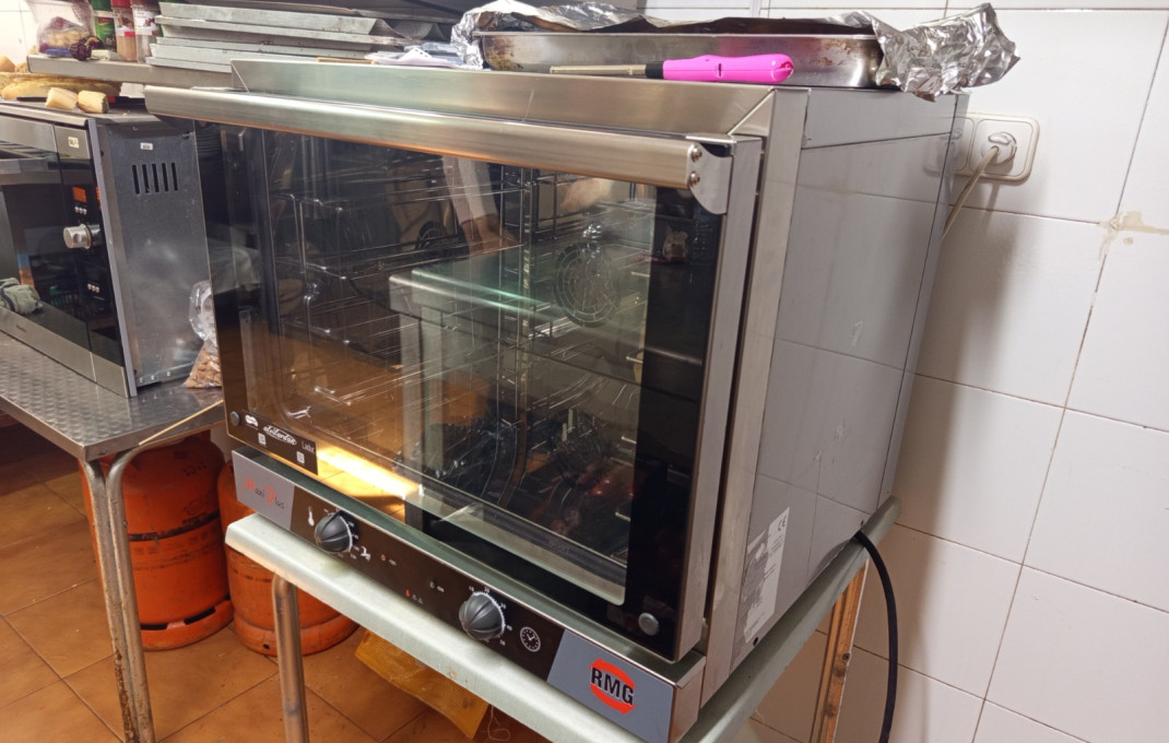 Traspaso - Bar Restaurante -
La Bisbal del Penedès