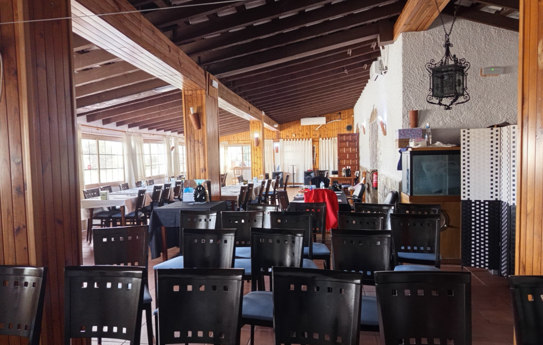 Traspaso - Bar Restaurante -
La Bisbal del Penedès