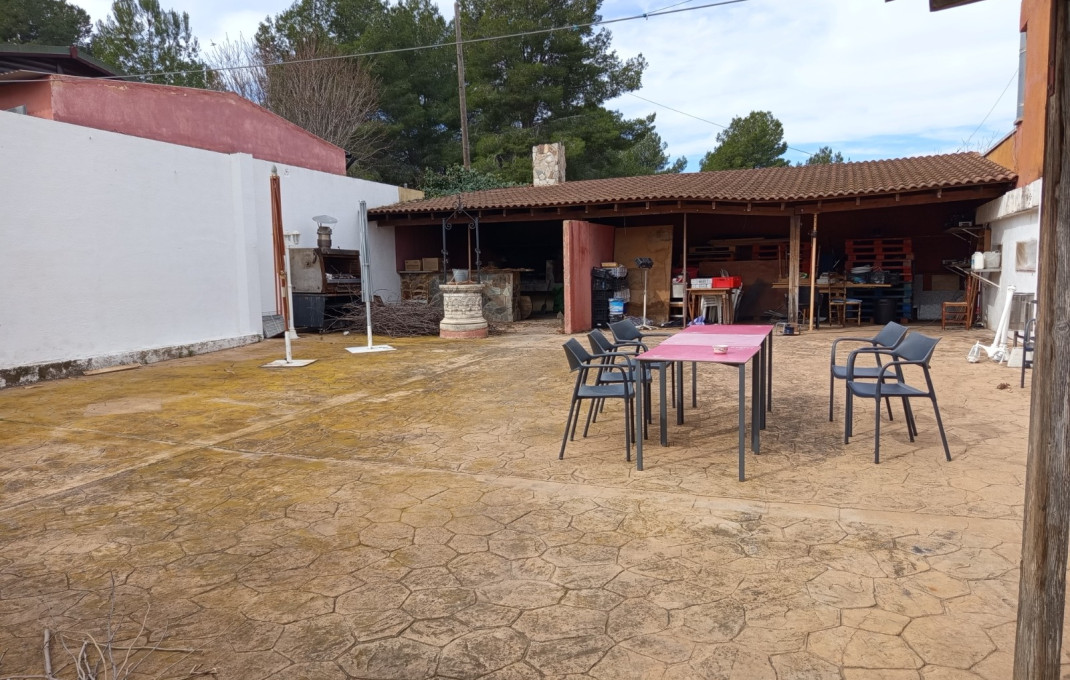 Traspaso - Bar Restaurante -
La Bisbal del Penedès