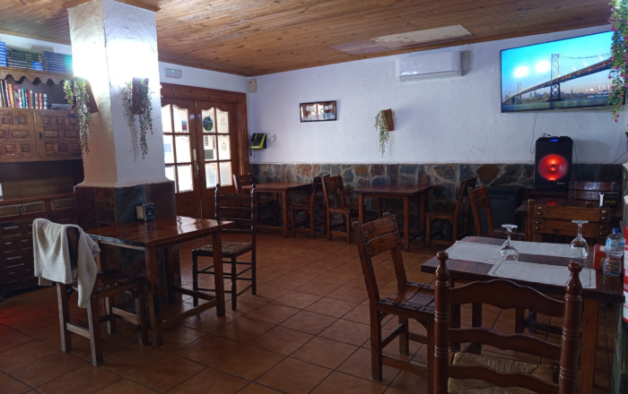 Traspaso - Bar Restaurante -
La Bisbal del Penedès