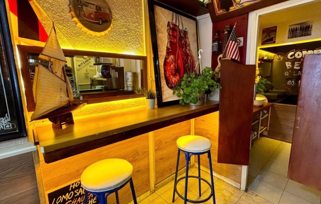 Transfer - Bar-Cafeteria -
L'Hospitalet de Llobregat - Collblanc