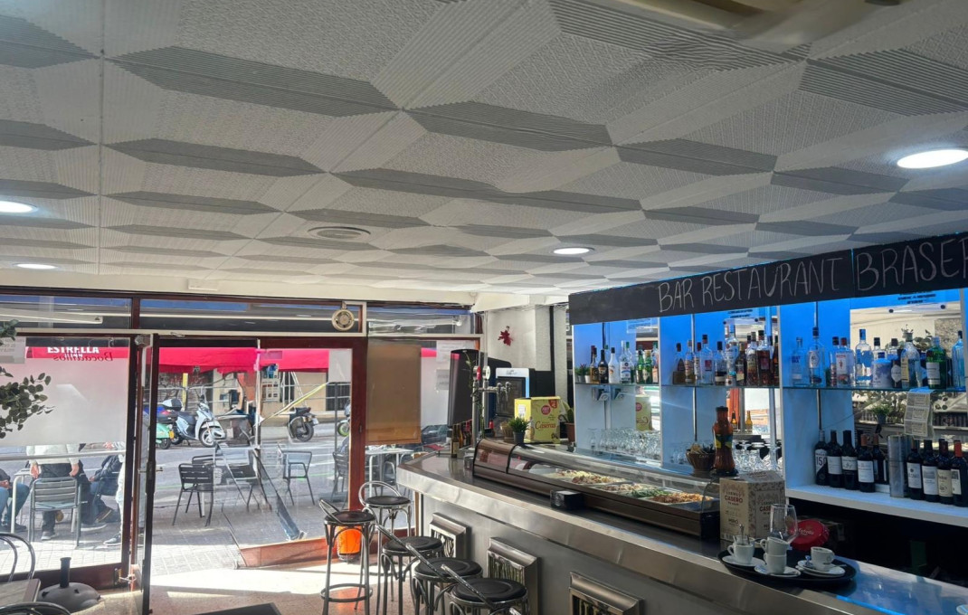 Transfer - Bar Restaurante -
Barcelona - Sant Martí