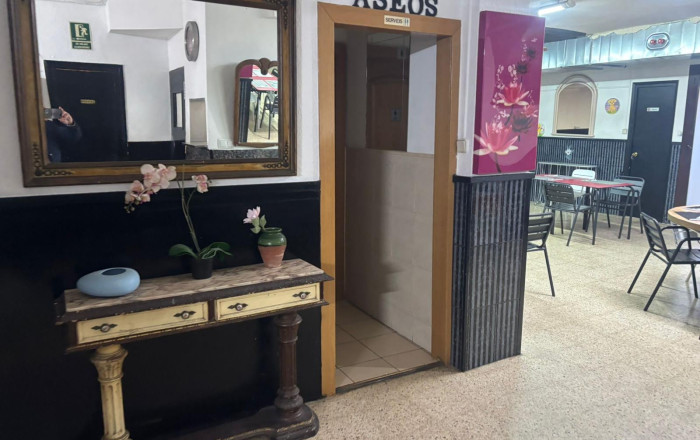 Transfer - Bar Restaurante -
Barcelona - Sant Martí