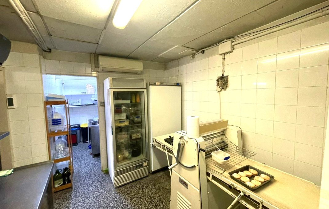 Traspaso - Obradores y/o Panaderias -
Barcelona - Gràcia