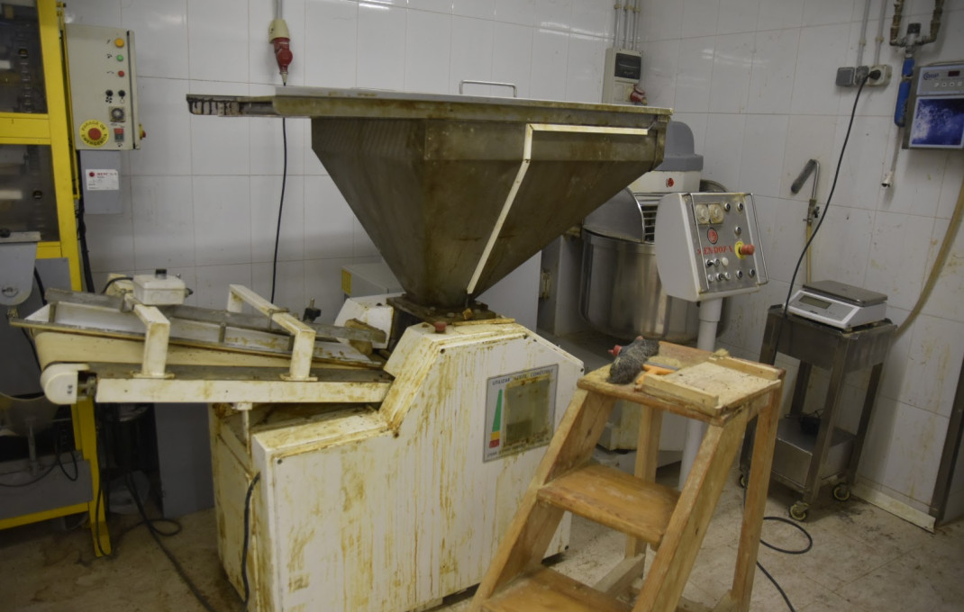 Alquiler - Obradores y/o Panaderias -
Lli&ccedil;&agrave; d'Amunt