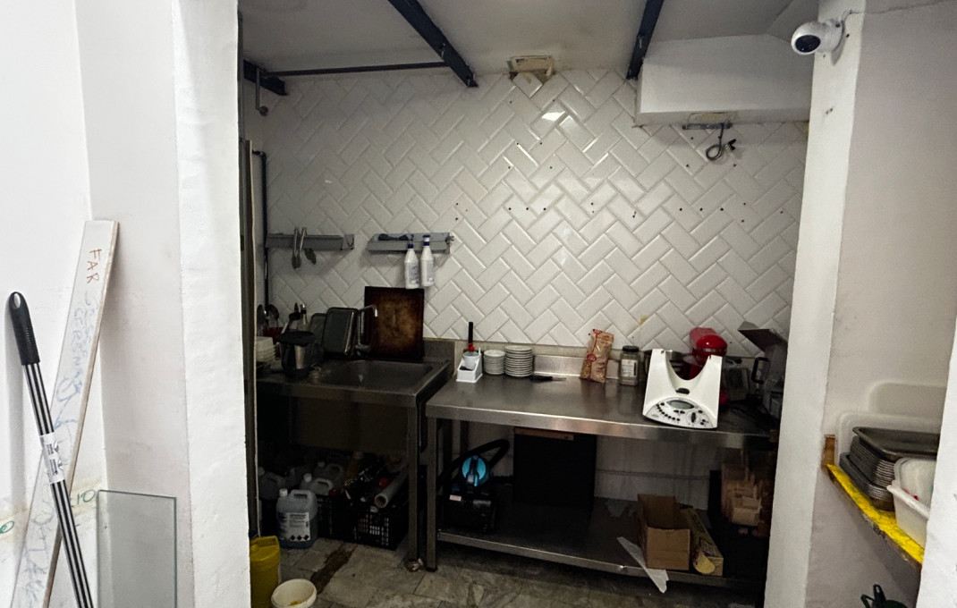 Traspaso - Take Away -
Barcelona - Poblenou