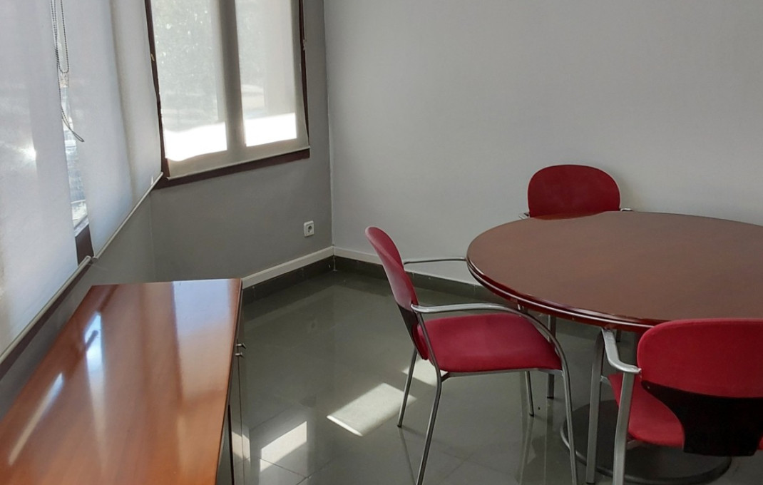 Alquiler - Oficinas -
Barberá del Vallés