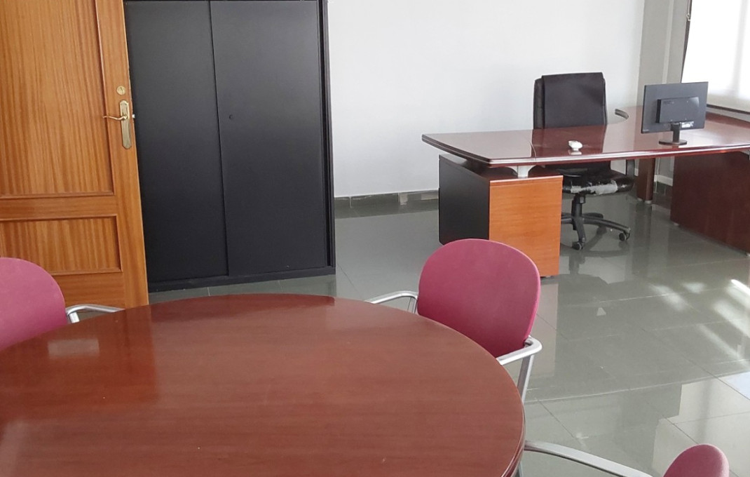 Alquiler - Oficinas -
Barberá del Vallés