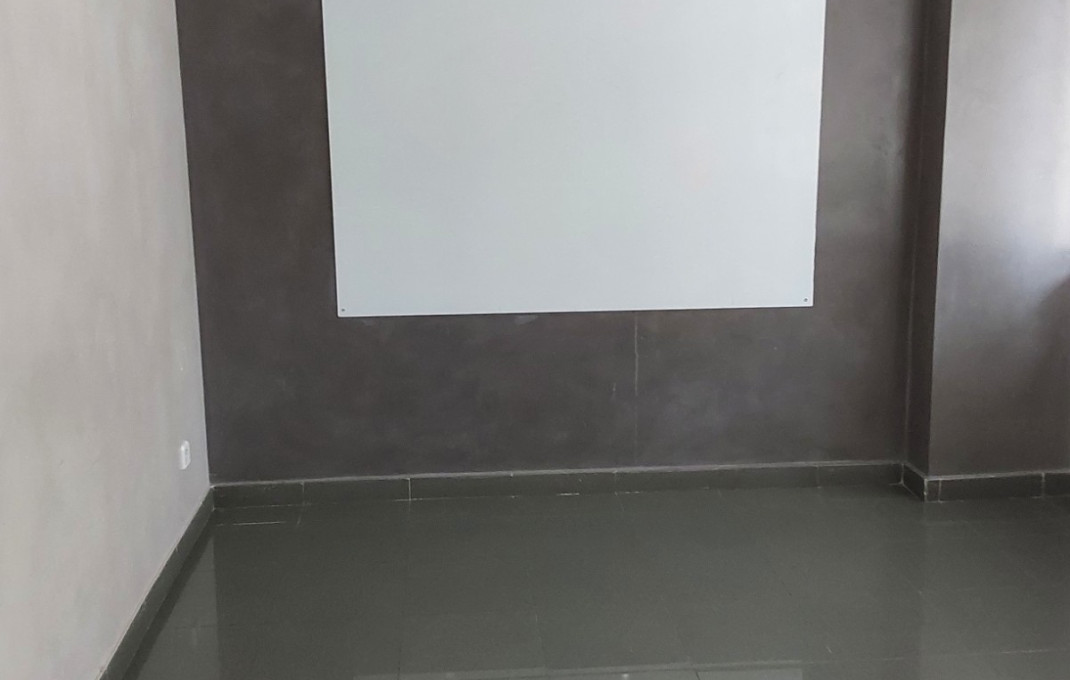 Alquiler - Oficinas -
Barberá del Vallés