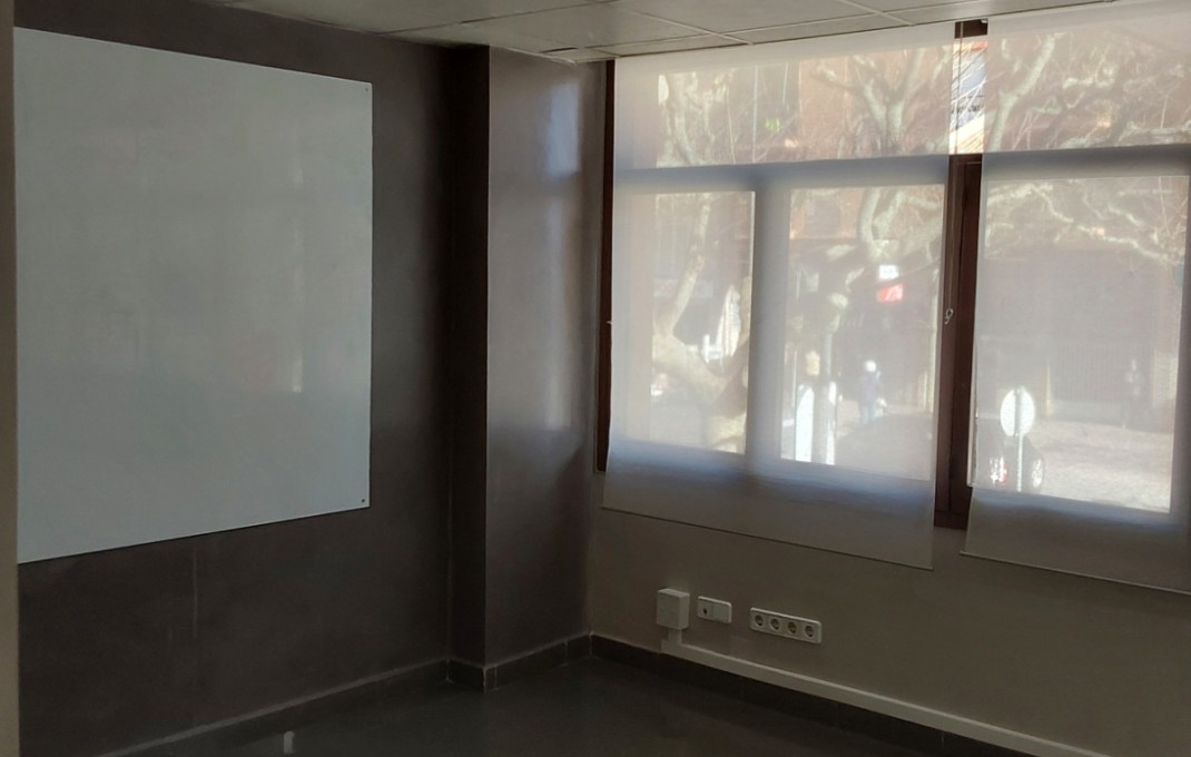 Alquiler - Oficinas -
Barberá del Vallés