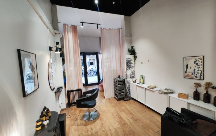 Traspaso - Peluquerias y Estetica -
Barcelona - Eixample Derecho