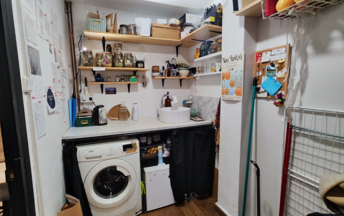 Traspaso - Peluquerias y Estetica -
Barcelona - Eixample Derecho