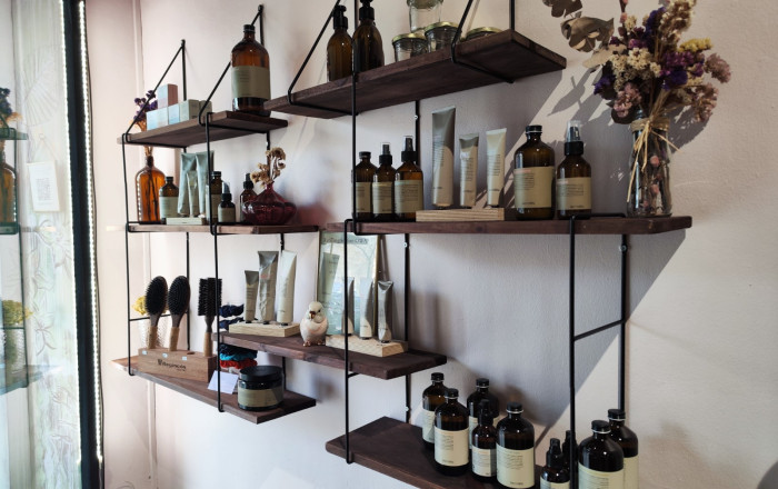 Traspaso - Peluquerias y Estetica -
Barcelona - Eixample Derecho