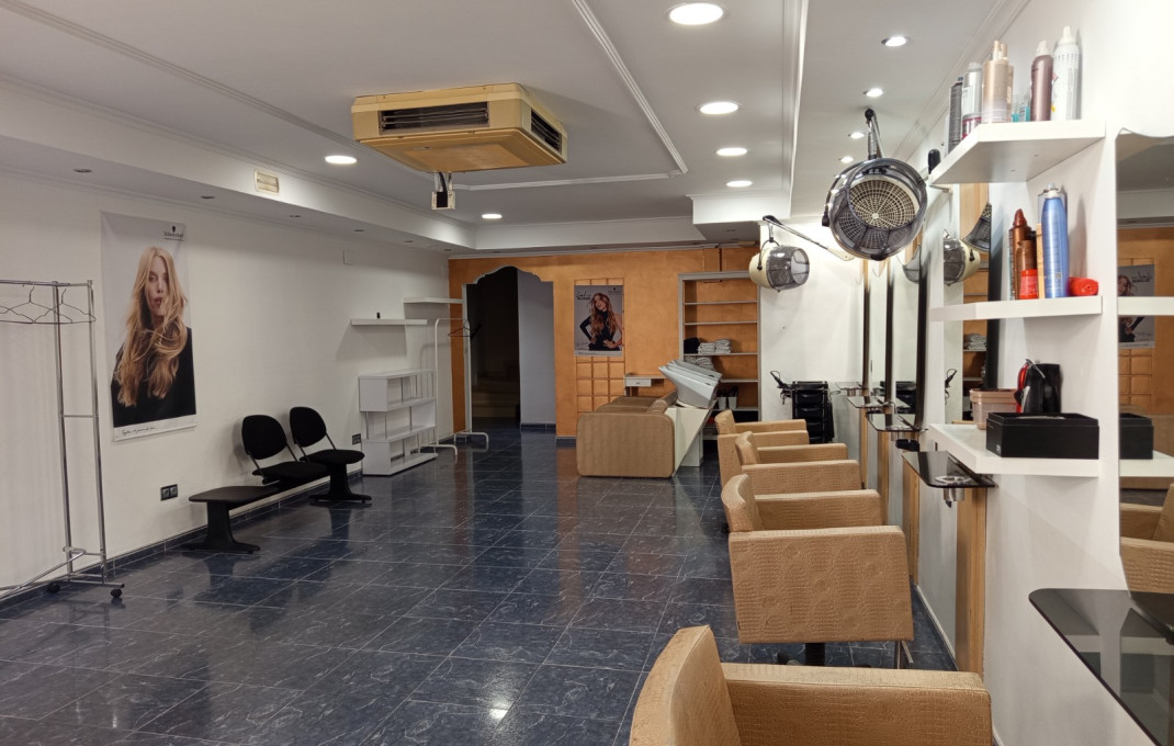 Venta - Local comercial -
Tarragona