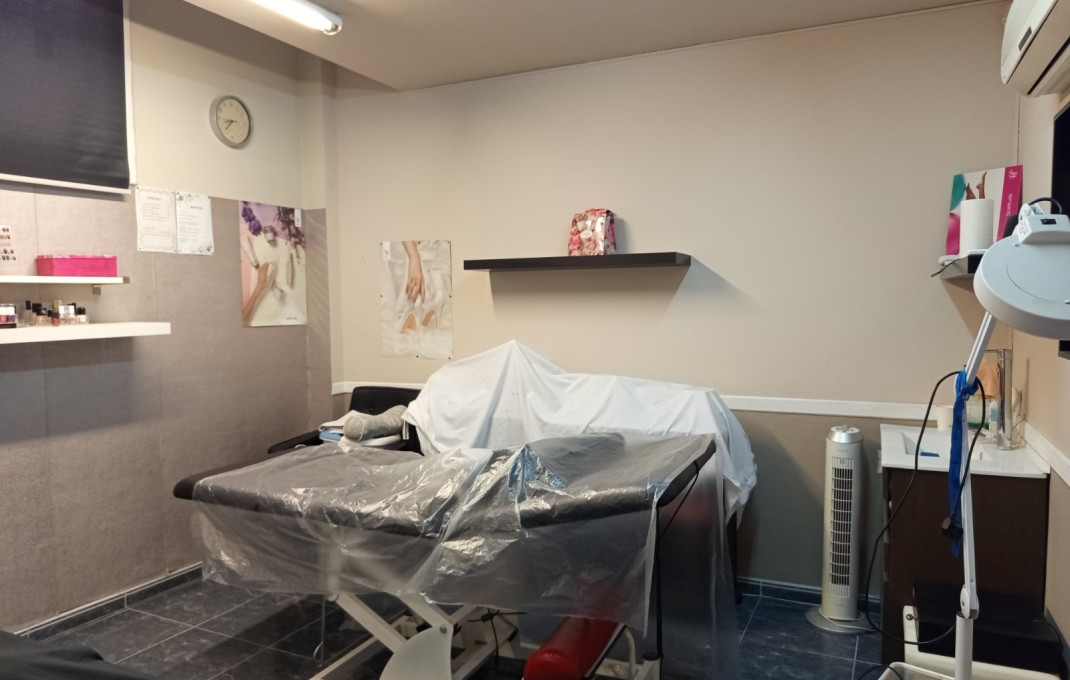 Venta - Local comercial -
Tarragona