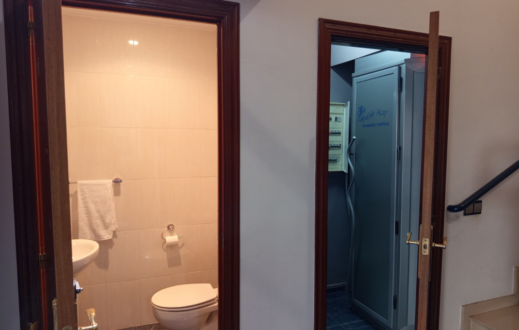 Venta - Local comercial -
Tarragona