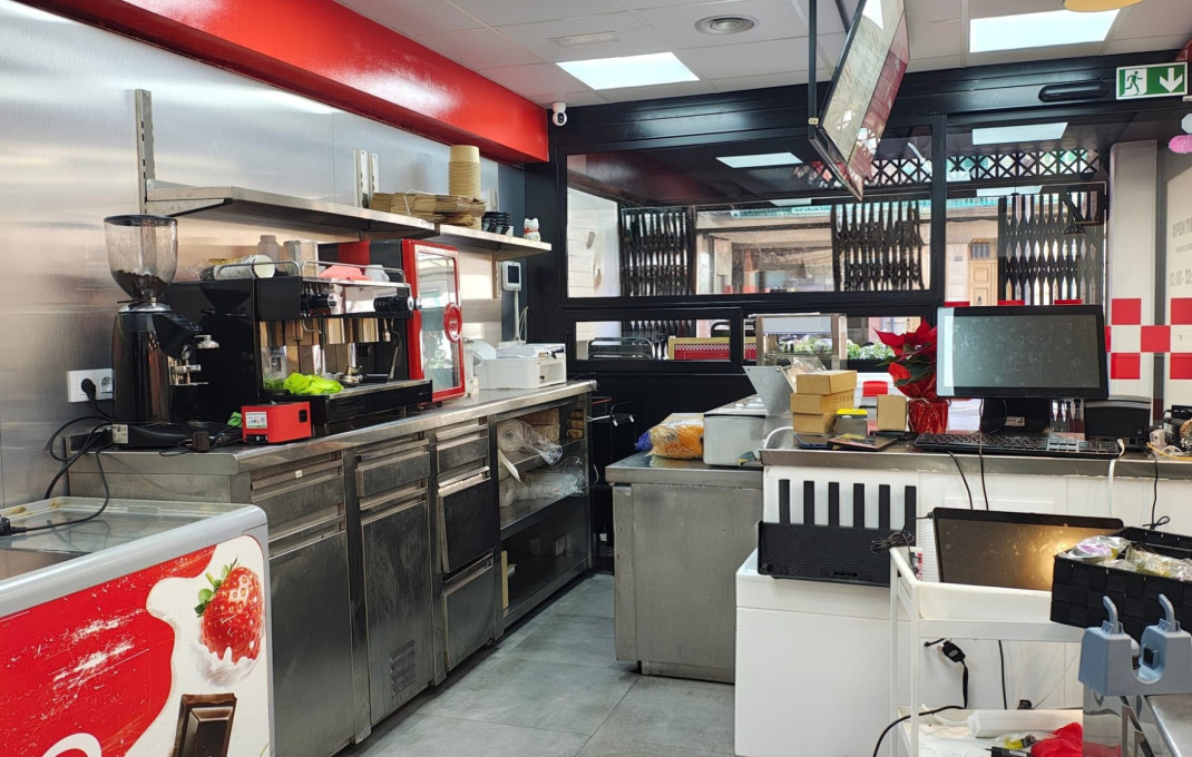 Traspaso - Bar Restaurante -
Barcelona - Les corts