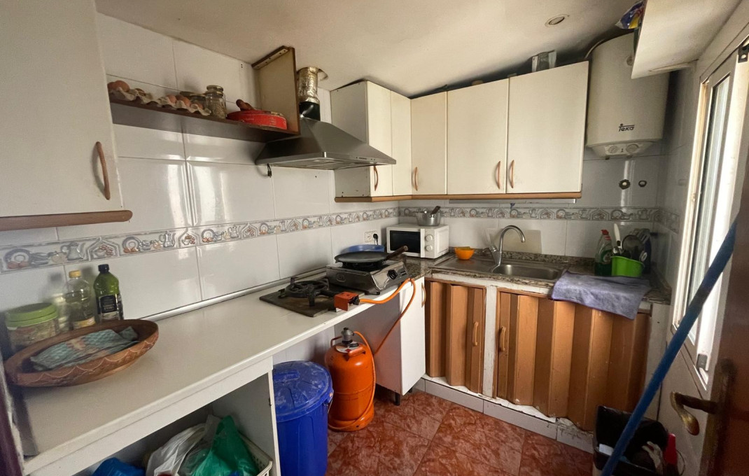 Venta - Piso -
Barcelona - Ciutat Vella, Raval