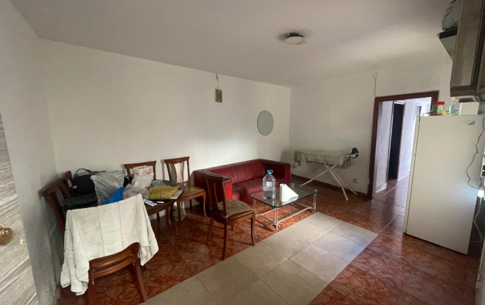 Venta - Piso -
Barcelona - Ciutat Vella, Raval