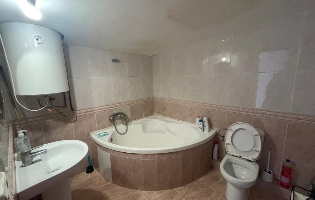 Venta - Piso -
Barcelona - Ciutat Vella, Raval