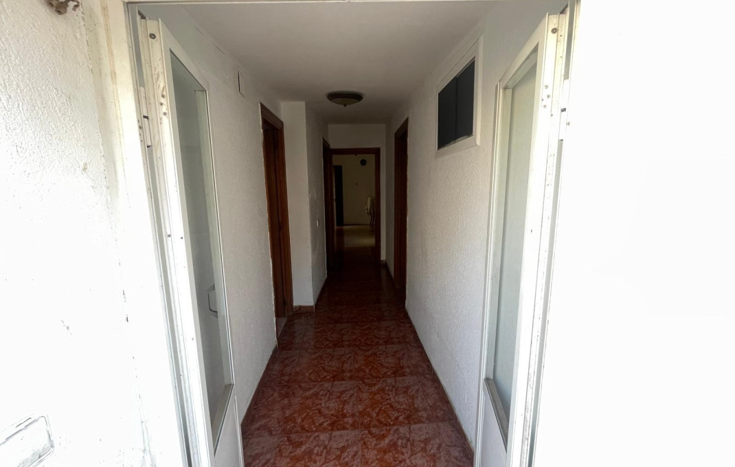Venta - Piso -
Barcelona - Ciutat Vella, Raval
