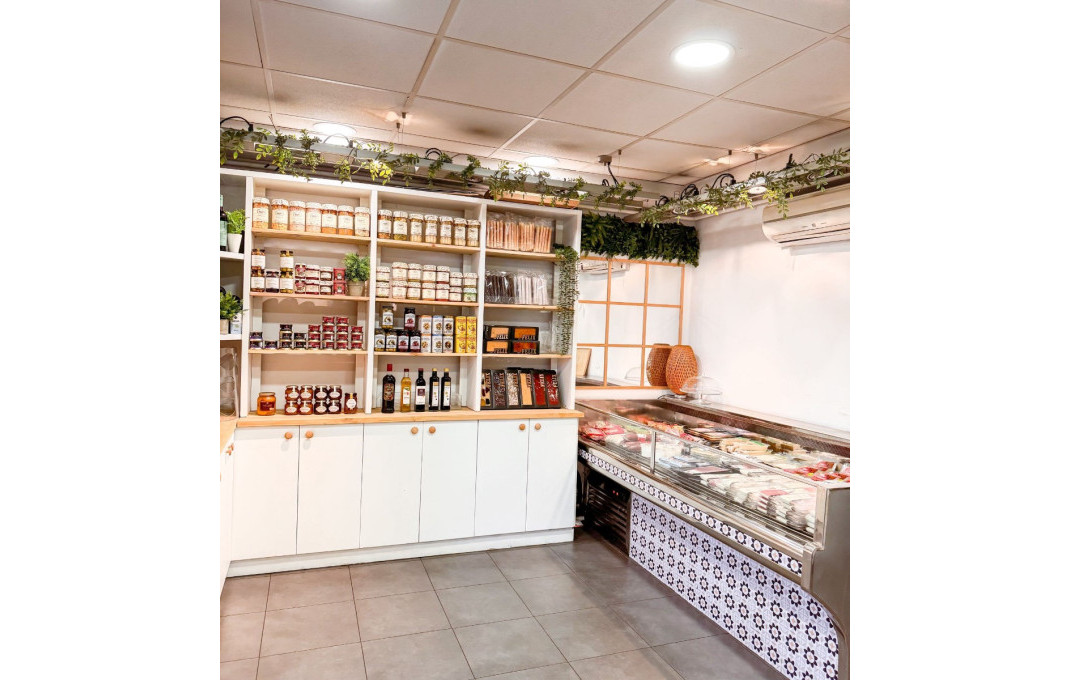 Traspaso - Take Away -
Barcelona - Sarria-Sant Gervasi