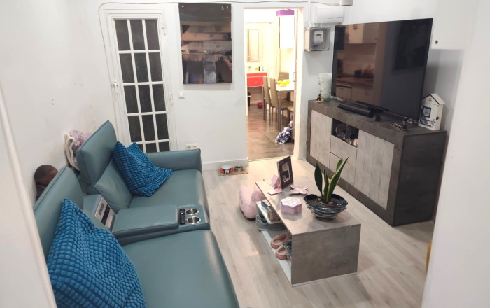 Venta - Local comercial -
Badalona - Llefià