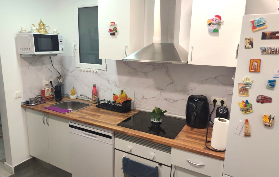 Venta - Local comercial -
Badalona - Llefià