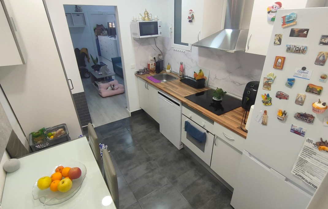 Venta - Local comercial -
Badalona - Llefià