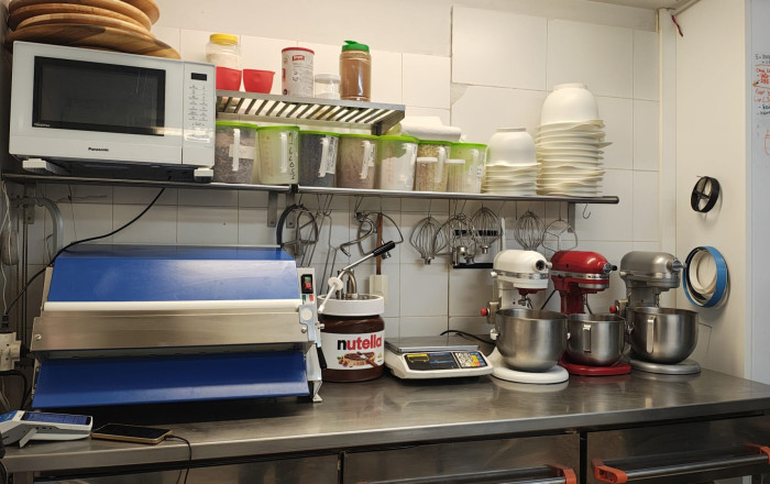 Traspaso - Cocina industrial -
Barcelona - Gràcia