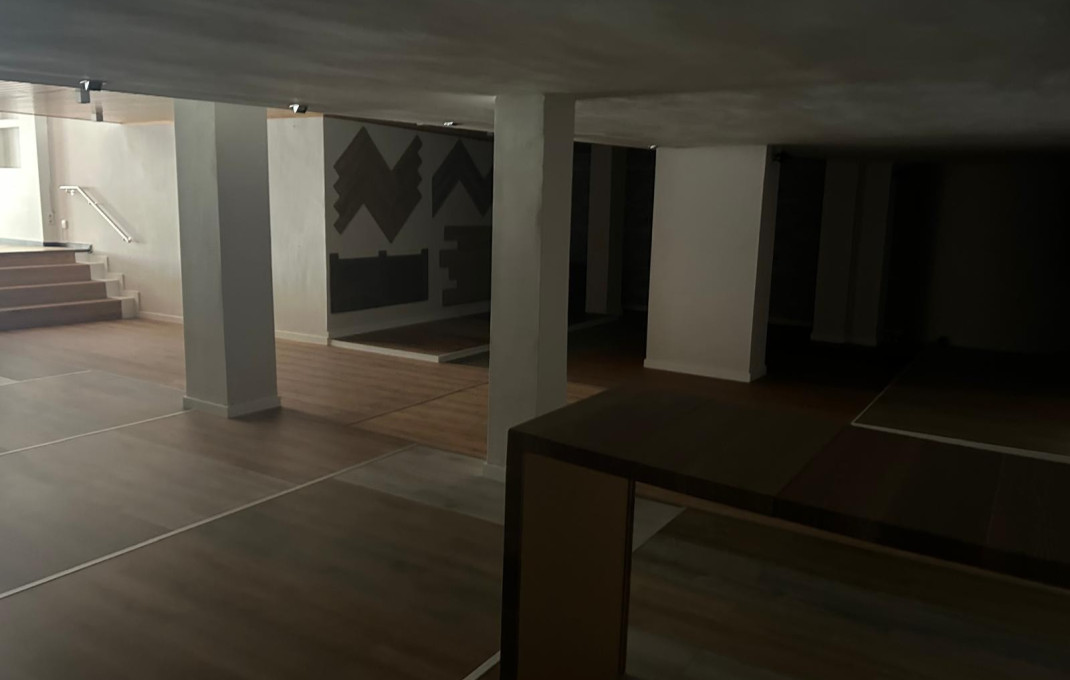 Venta - Local comercial -
Vilafranca del Pened&egrave;s