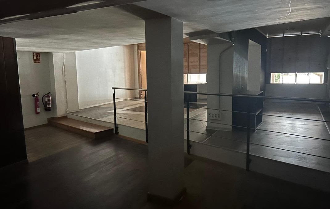 Venta - Local comercial -
Vilafranca del Pened&egrave;s