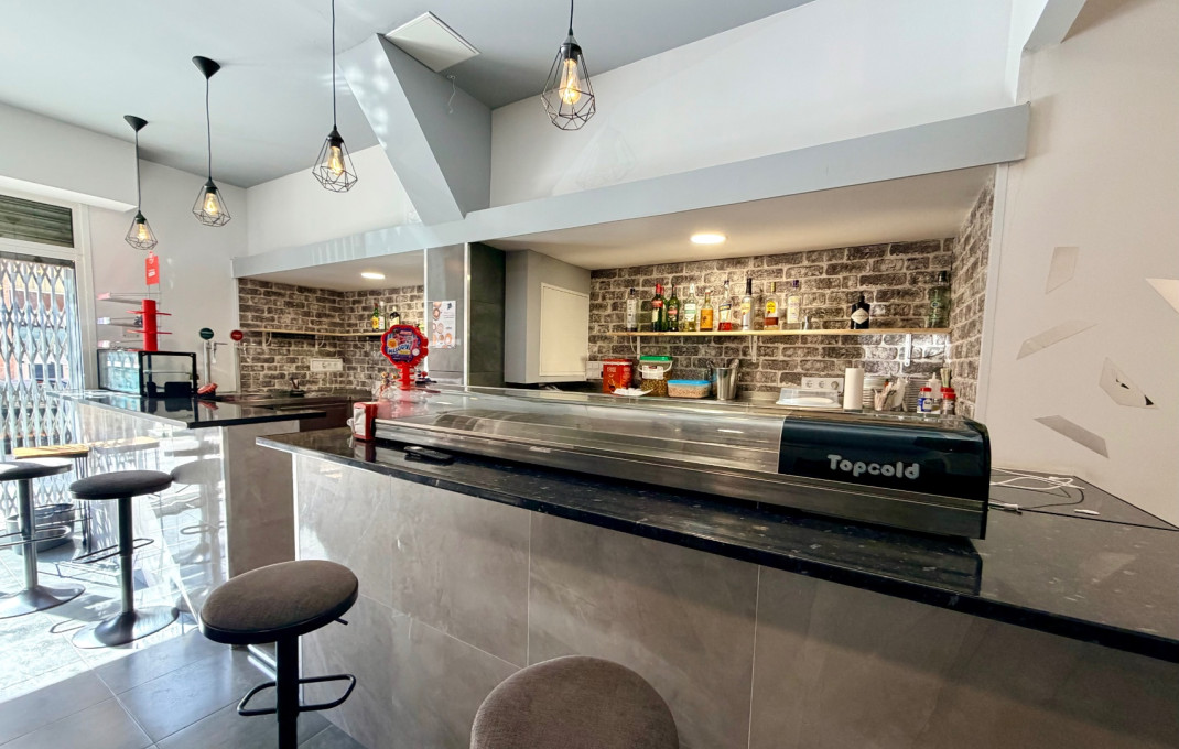 Traspaso - Bar- C1 -
Barcelona - Les corts