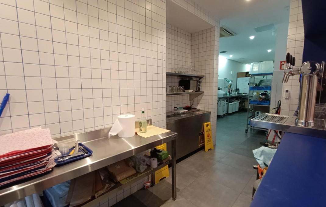 Traspaso - Bar Restaurante -
Barcelona - Sant Antoni