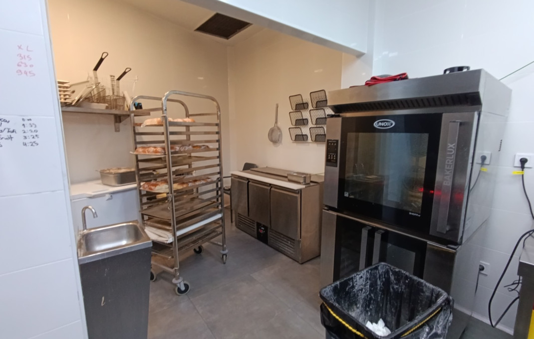 Traspaso - Bar Restaurante -
Barcelona - Sant Antoni